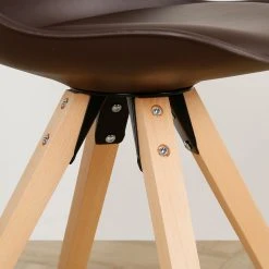 Casita Chaise Salle à Manger En Bois Naturel Et Marron - Leonce 13 Casita Chaise Salle à Manger En Bois Naturel Et Marron - Leonce -SEMA design Boutique 614124 SITU05 WEB